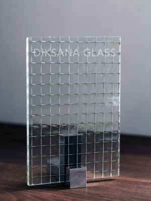 Армированное стекло (ячейка 12х12) 6 мм